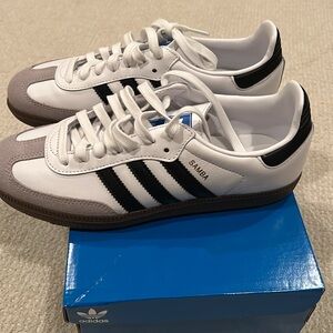 NWT ADDIDAS SAMNAS